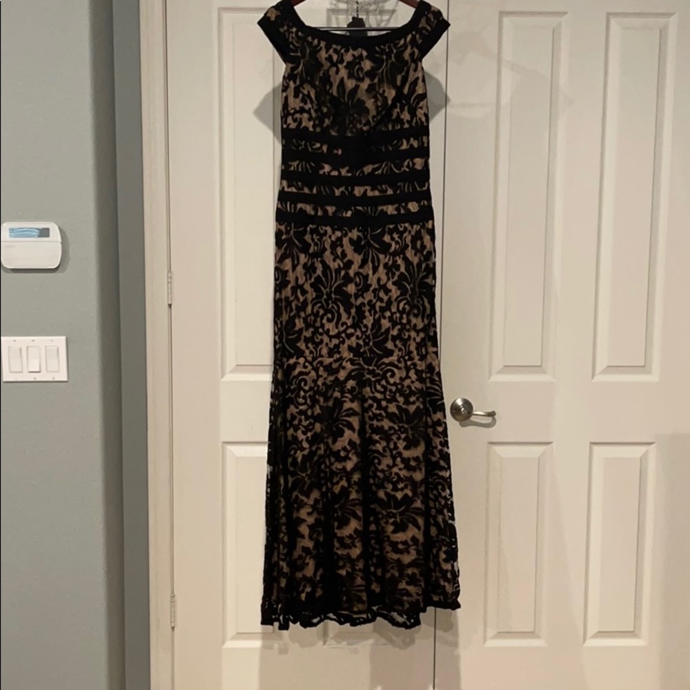 Tadashi Shoji floor length gown size 10